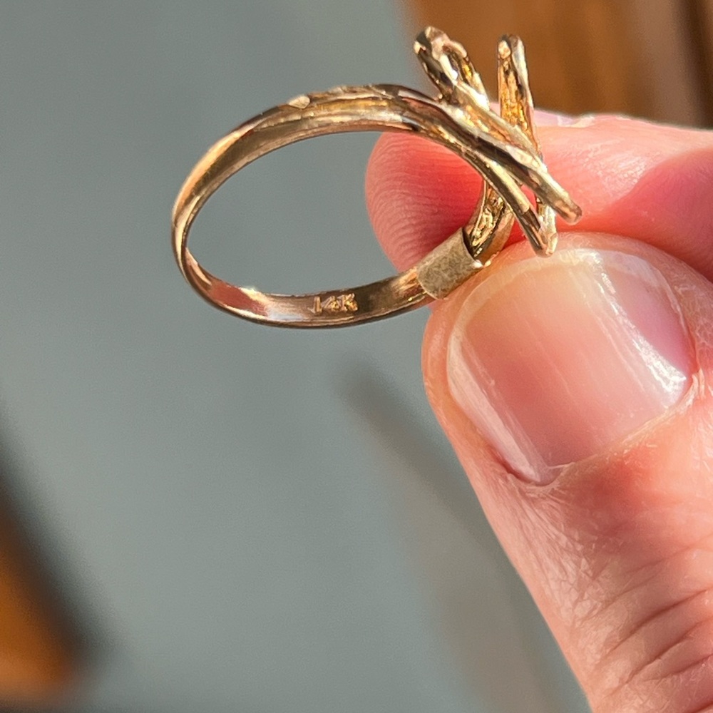 14k diamond cut gold ring, sz 6.5 - Picture 3 of 5